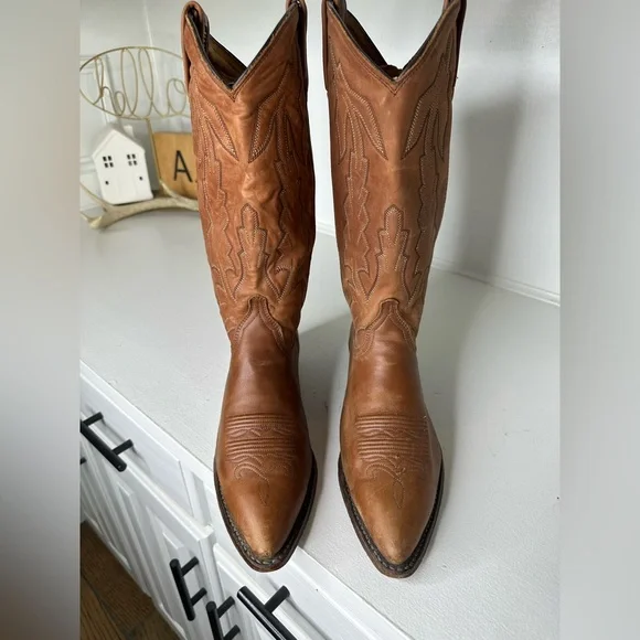 Vintage Dan Post Marlboro Collection Women’s 8.5 Western Cowboy Boots Tan - Picture 2 of 10